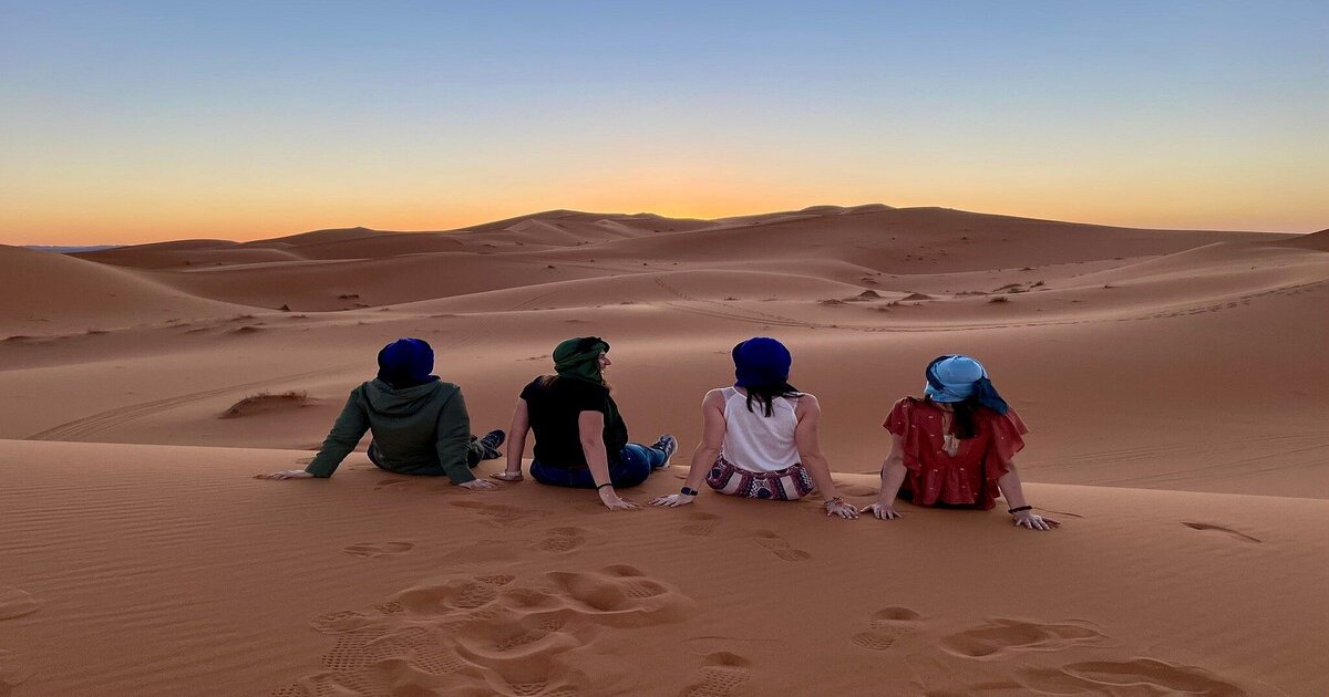 Viaje de 5 días de Marrakech a Merzouga: Vive la magia del Sáhara