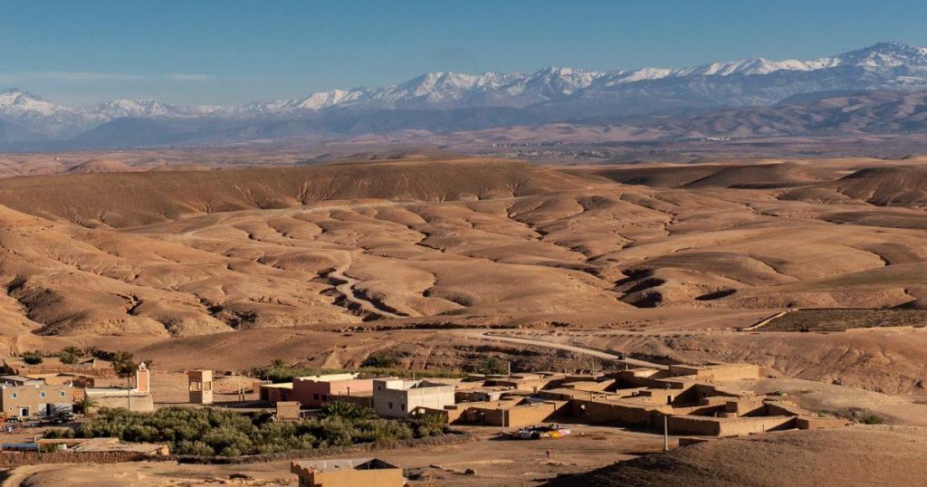 Un piccolo villaggio nel deserto di Agafay