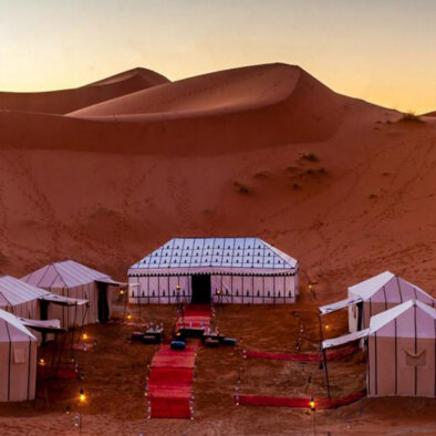 Campo nel deserto durante il nostro tour di 3 giorni in Marocco da Fes