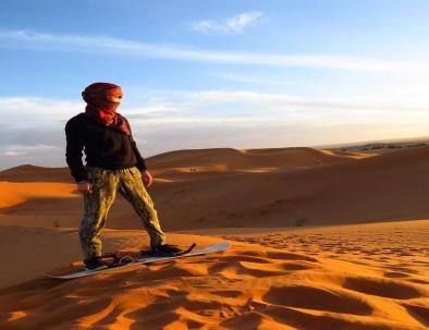 Sandboarding a Merzouga