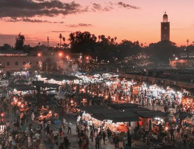 Marakech suqre of Jemaa El Fna, the first city we will explore with our Marrakech desert tour to fes