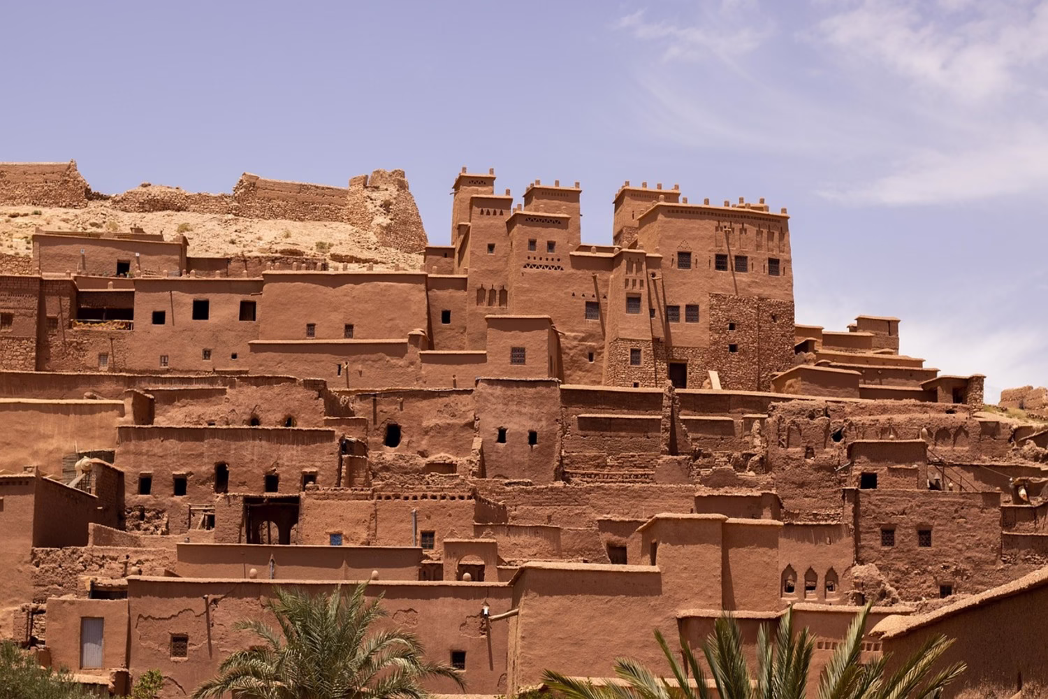 Kasbah de Ait Ben Haddou en el sur de Marruecos, una fortaleza de adobe de la UNESCO que aparece a menudo en películas y en curiosidades sobre Marruecos
