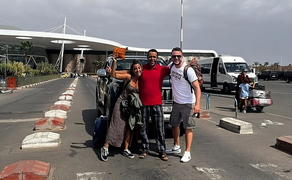 Advantages of Hiring a Driver with a Private Car in Morocco