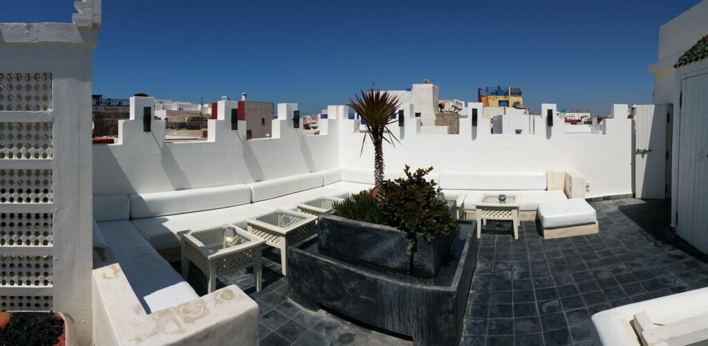 Riad Malaïka, casa de huéspedes en Essaouira pintada de azul