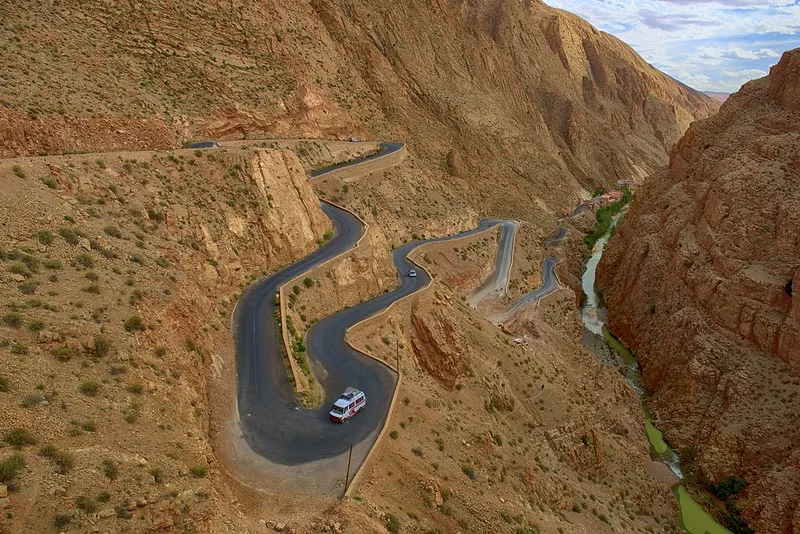 Tissdrine curves in Boumalne Dades