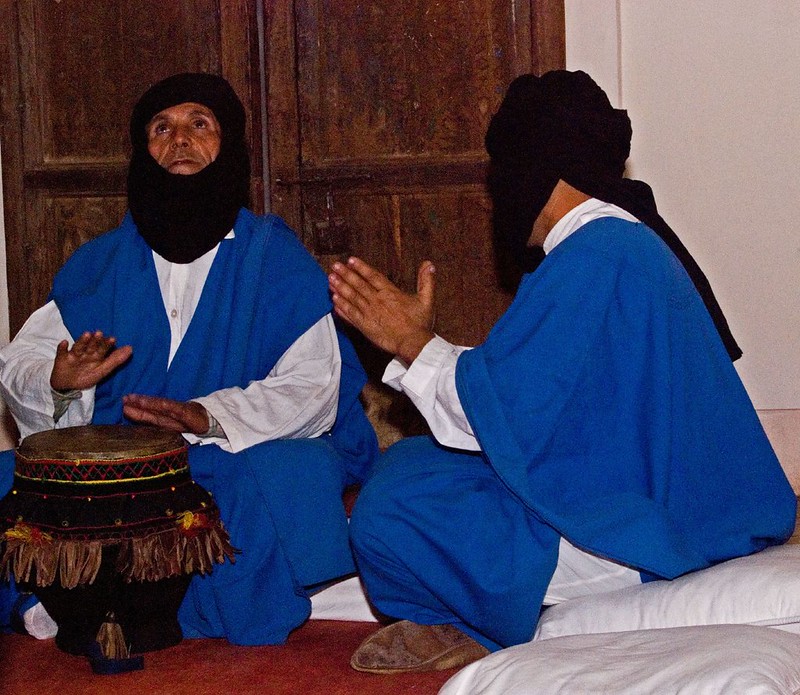 Baile y música guedra de Marruecos