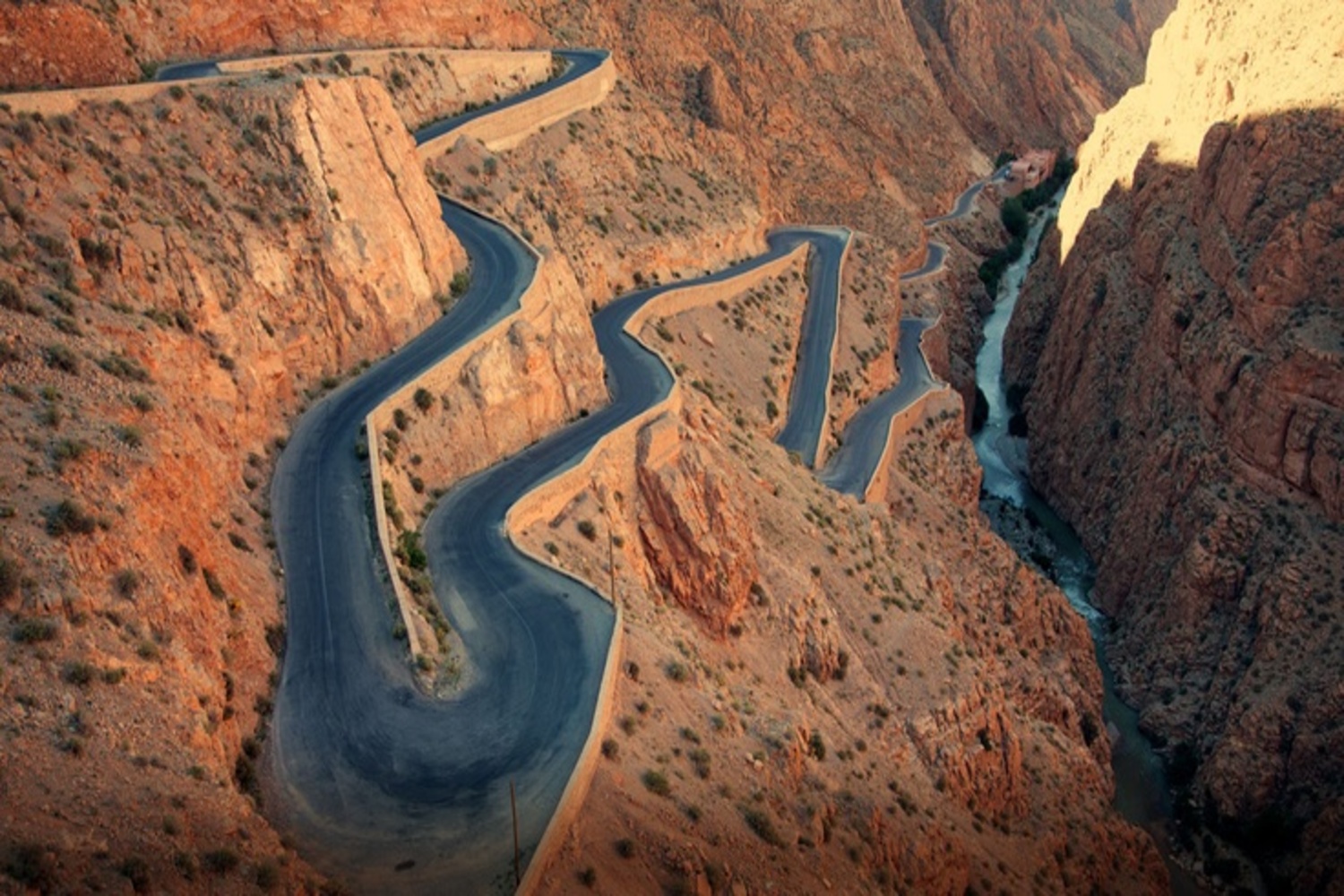 Conducir en Marruecos: qué esperar.