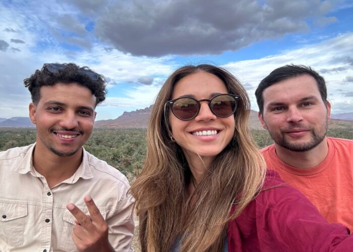 2 clients with our driver during our Marrakech to Zagora desert tour 2 days